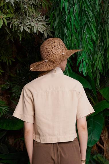 Düğmeli Kısa Kollu Keten Gömlek