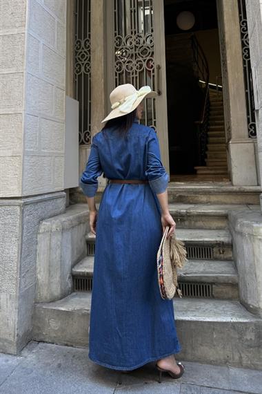 Düğmeli Uzun Elbise