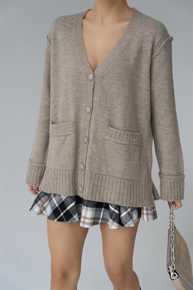 Kadın 5 Düğmeli Cepli Triko Hırka - Vizon