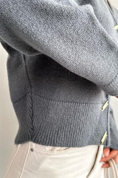 Kadın Julya V Yaka Biyeli Triko Hırka - Füme