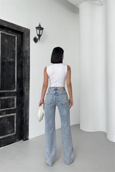 Kesik Paça Straight Fit Kot Pantolon