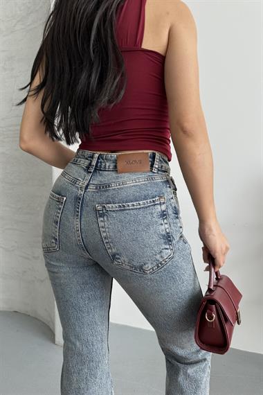 Kesik Paça Straight Fit Kot Pantolon