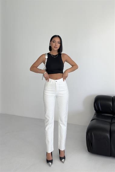 Taşlı Mom Fit Kot Pantolon
