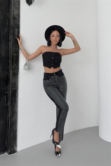 Taşlı Mom Fit Kot Pantolon