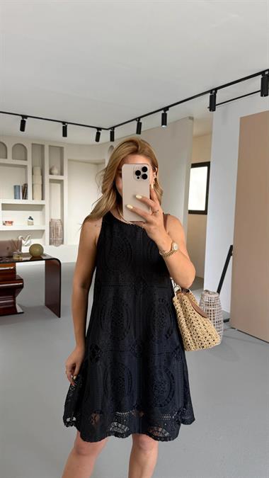 Astarlı Güpürlü Elbise