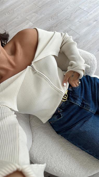 Madonna Collar Zippered Ribbed Sweater