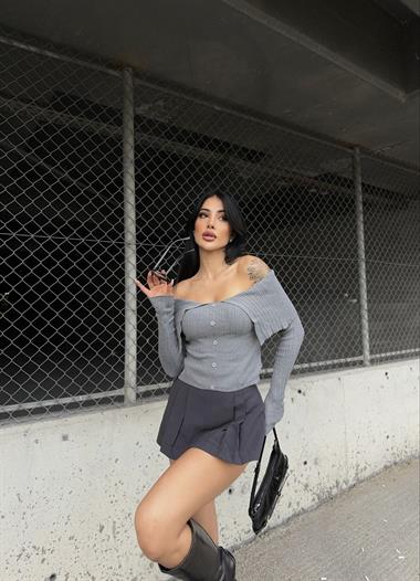 Madonna Collar Zippered Ribbed Sweater