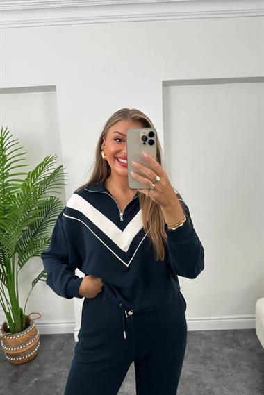 Oysh Model Modal Fabric Striped Tracksuit