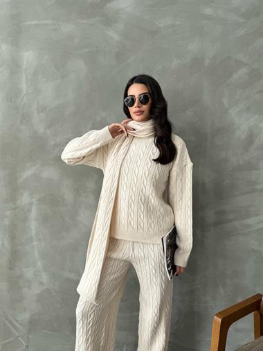 Şal Detay Örgü Desenli Triko Takım