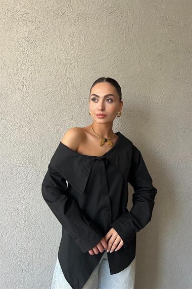 Asymmetrical Shirt with Collar Detail