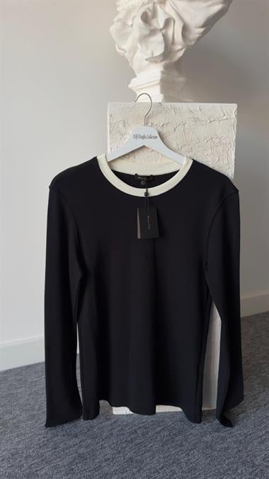 Long Sleeve T-Shirt with Color Transition on the Collar