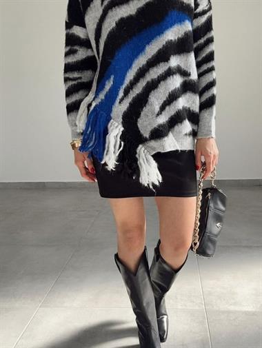 Zebra Pattern Tasseled Knitwear Sweater
