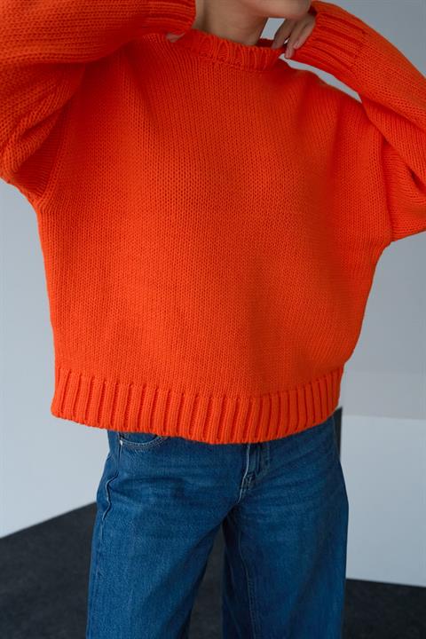 - Oranj