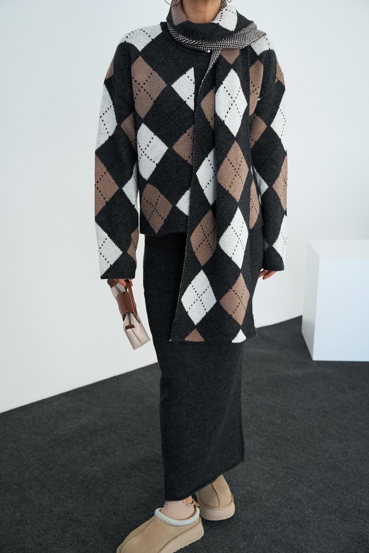 - Koyu Antrasit-Vizon