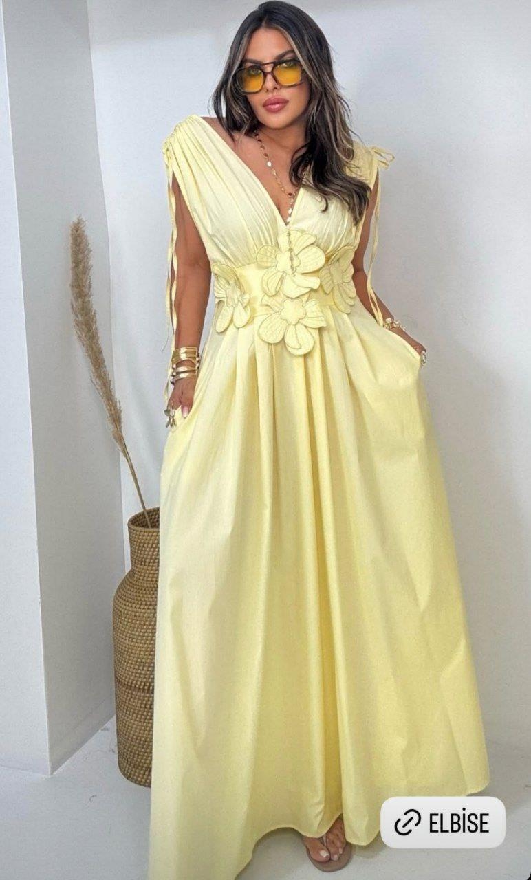 3 Boyutlu Çiçekli Tam Boy Elbise