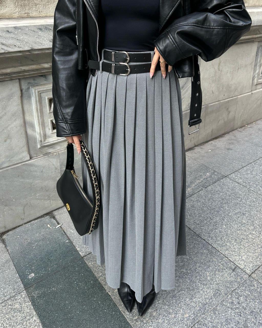 Çift Kemer Yandan Yirtmaçli Pliseli Etek