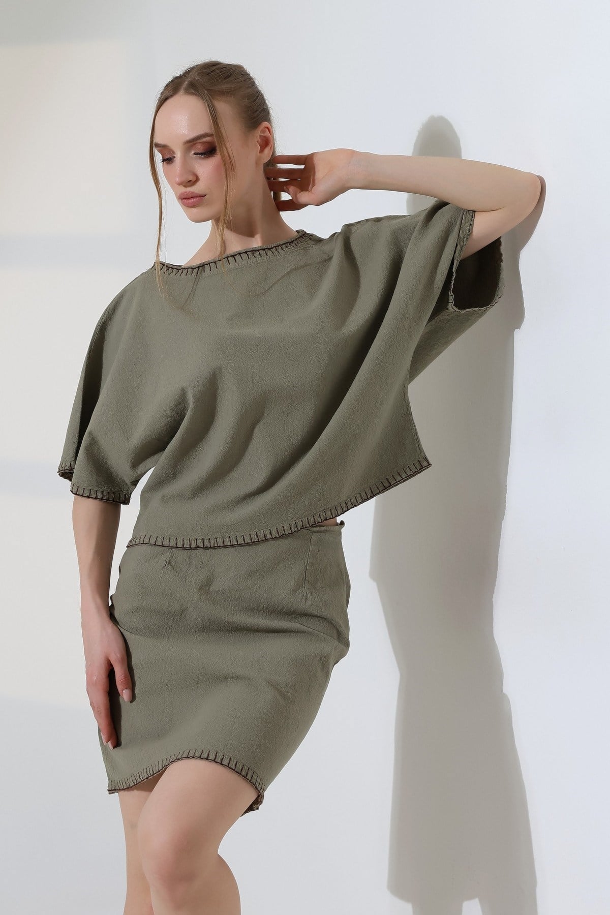 Nakışlı Oversize Bluz