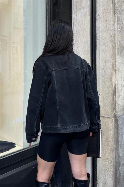 Cep Detaylı Kot Ceket