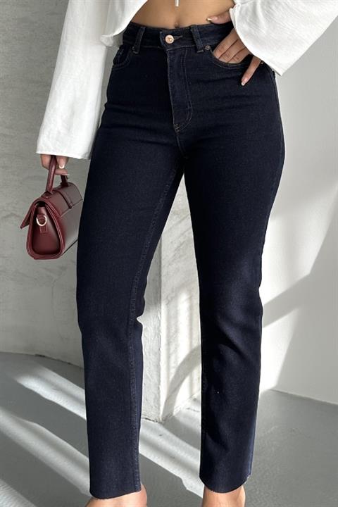 Dikişsiz Paça Mom Fit Kot Pantolon