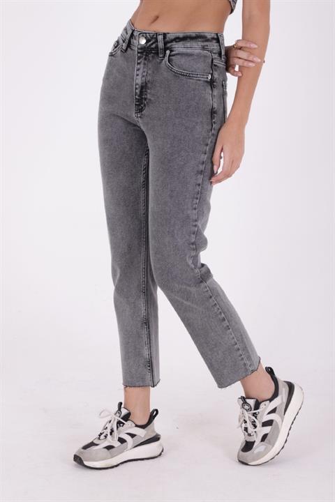 Dikişsiz Paça Mom Fit Kot Pantolon