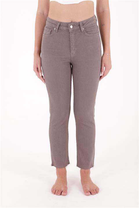Dikişsiz Paça Mom Fit Kot Pantolon