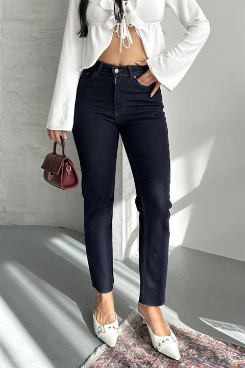 Dikişsiz Paça Mom Fit Kot Pantolon