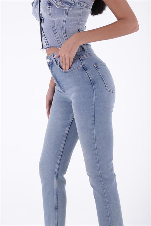 Dikişsiz Paça Mom Fit Kot Pantolon