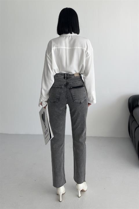 Dikişsiz Paça Mom Fit Kot Pantolon