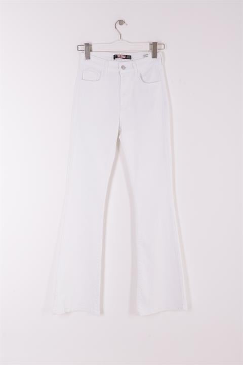 High Waisted and Flared Leg Skinny Jean White White (30-36)