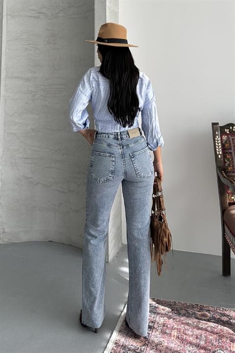 Kesik Paça Straight Fit Kot Pantolon
