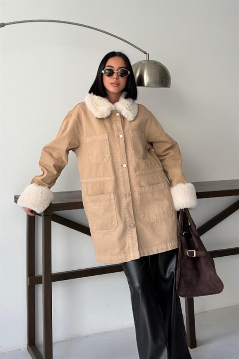 Kol ve Yakası Kürk Detaylı Orta Boy Kot Ceket