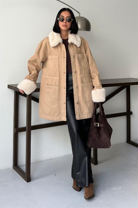 Kol ve Yakası Kürk Detaylı Orta Boy Kot Ceket