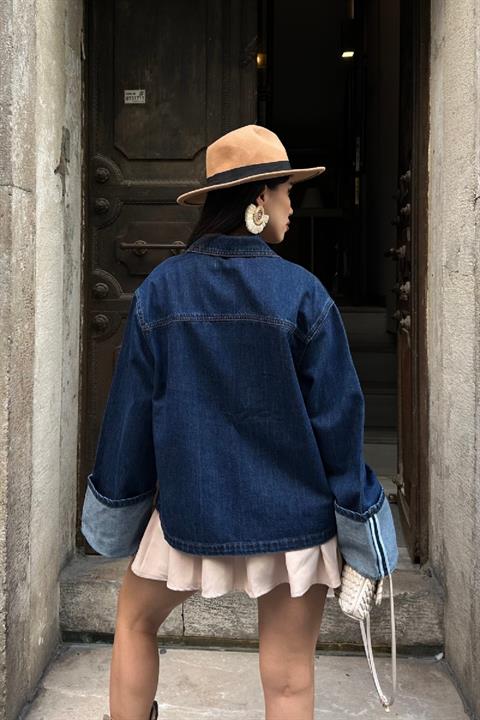 Kolu Katlama Detaylı Kot Ceket