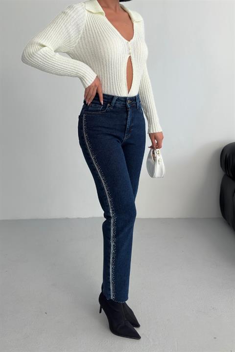 Şerit Taşlı Mom Fit Kot Pantolon