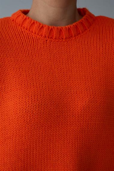 - Oranj