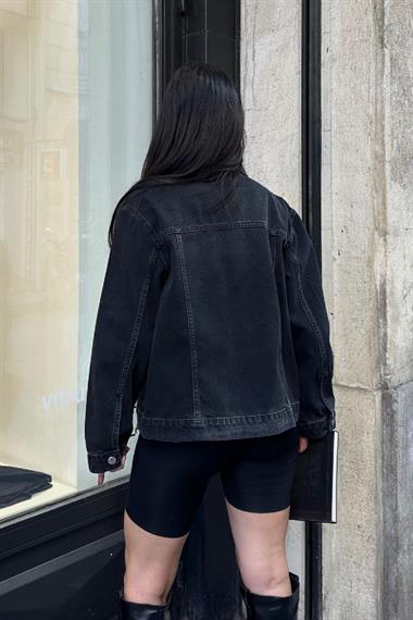 Cep Detaylı Kot Ceket