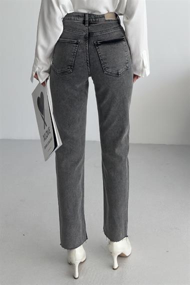 Dikişsiz Paça Mom Fit Kot Pantolon