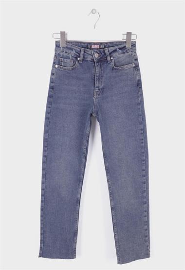 Dikişsiz Paça Mom Fit Kot Pantolon