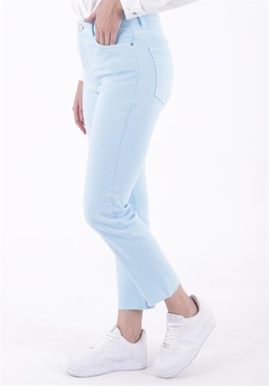 Dikişsiz Paça Mom Fit Kot Pantolon