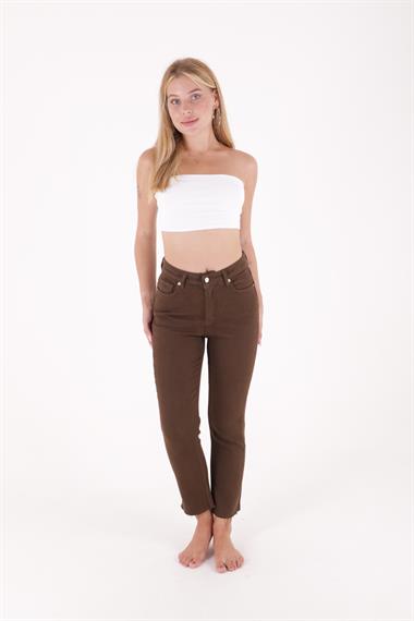 Dikişsiz Paça Mom Fit Kot Pantolon