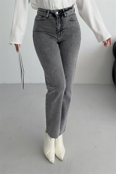 Dikişsiz Paça Mom Fit Kot Pantolon