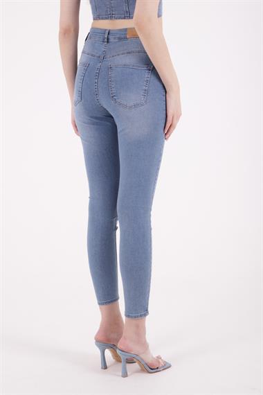 High Waisted and Little Ripped Skinny Jean Light Blue Denim Light Blue Denim (26-31)