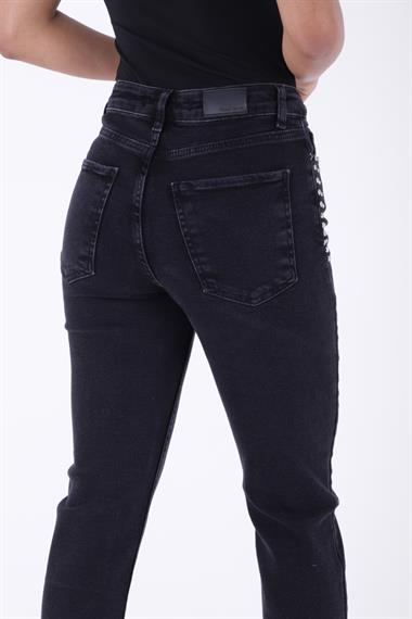 Taşlı Mom Fit Kot Pantolon