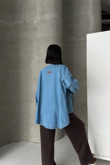 Yakası Kadife Arkası Uzun Kot Ceket