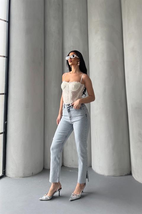Yanı Yırtmaçlı Flare Paça Mom Kot Pantolon