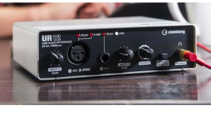 Steinberg UR12 2 Kanal USB Ses Kartı (Gümüş)