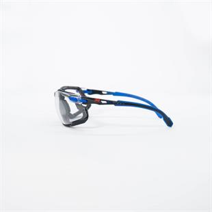 3M™ Solus™ Scotchgard™ S1101SGA Mavi Siyah Kenarlı, Şeffaf, Koruyucu İş Güvenliği Gözlüğü Kiti