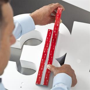 3M™ VHB™ 4910F Çift Taraflı Şeffaf Bant