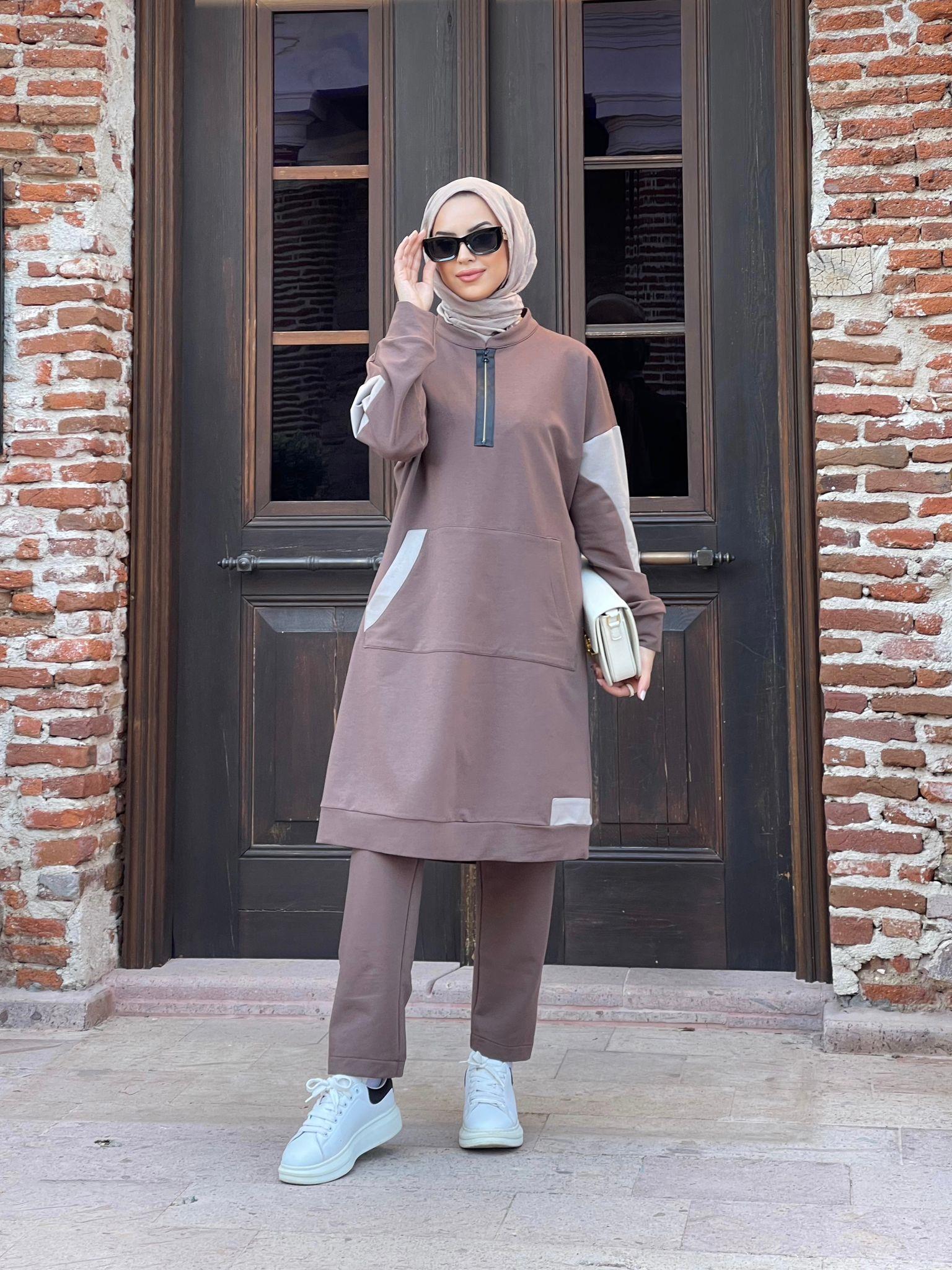 ÇİFT RENK FERMUAR DETAYLI EŞOFMAN TAKIMI KAHVE