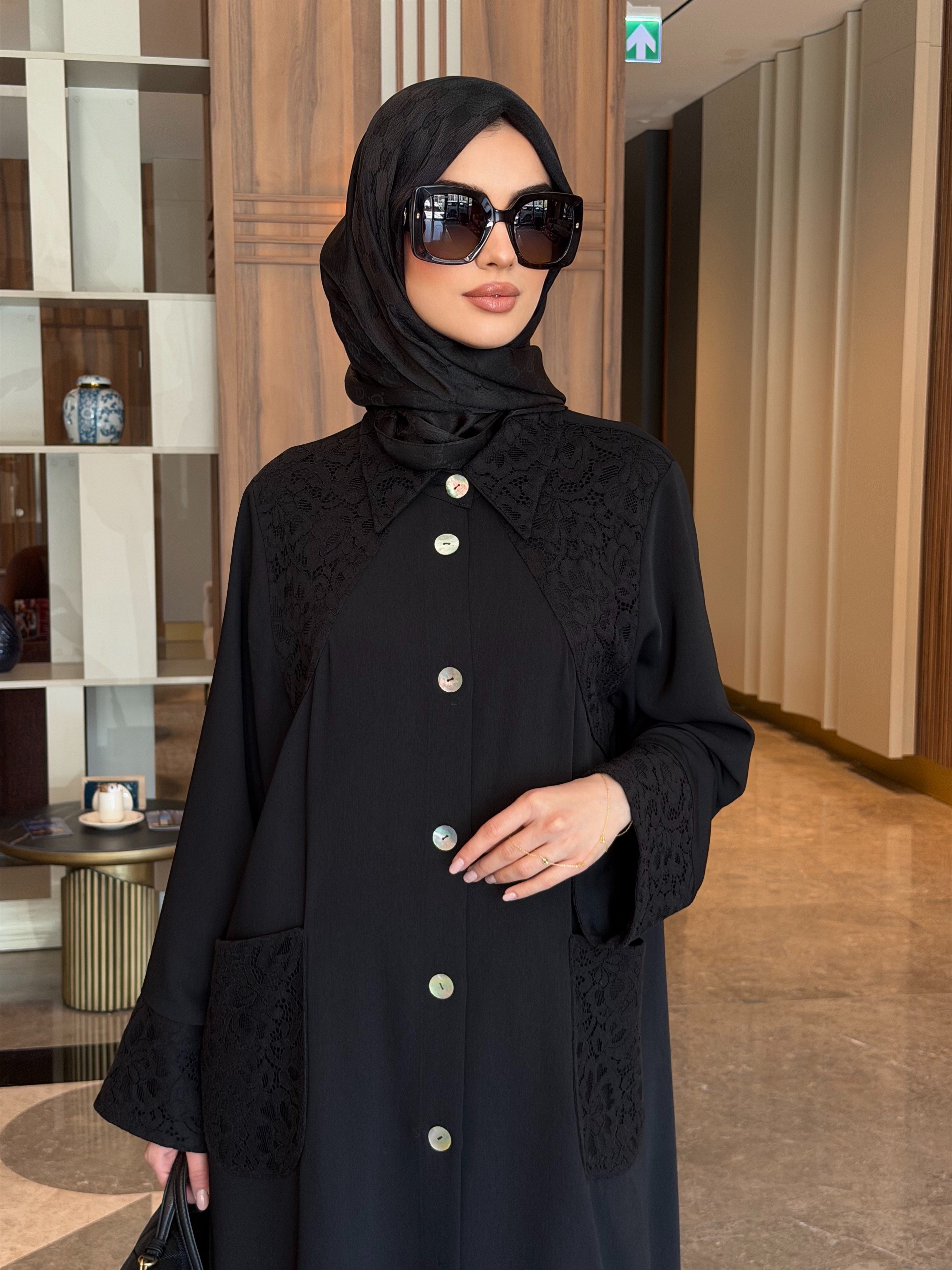 Nur Abaya Siyah